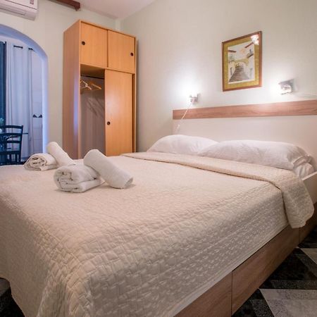 Apartments Niko Проманья Экстерьер фото