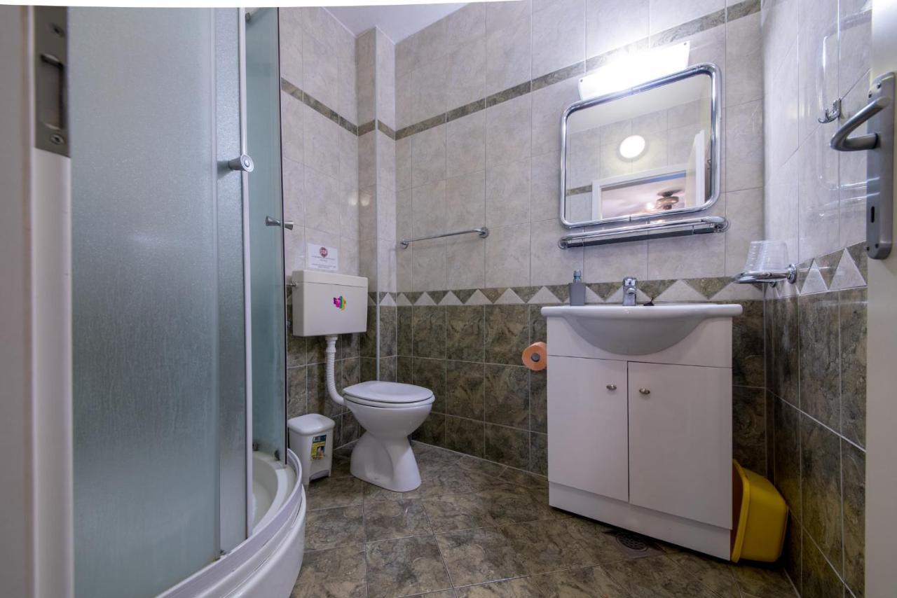 Apartments Niko Проманья Экстерьер фото