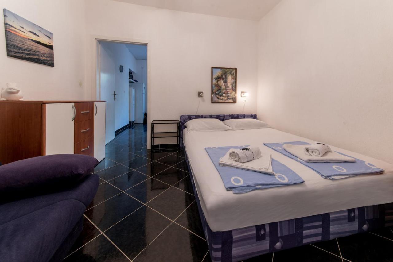 Apartments Niko Проманья Экстерьер фото